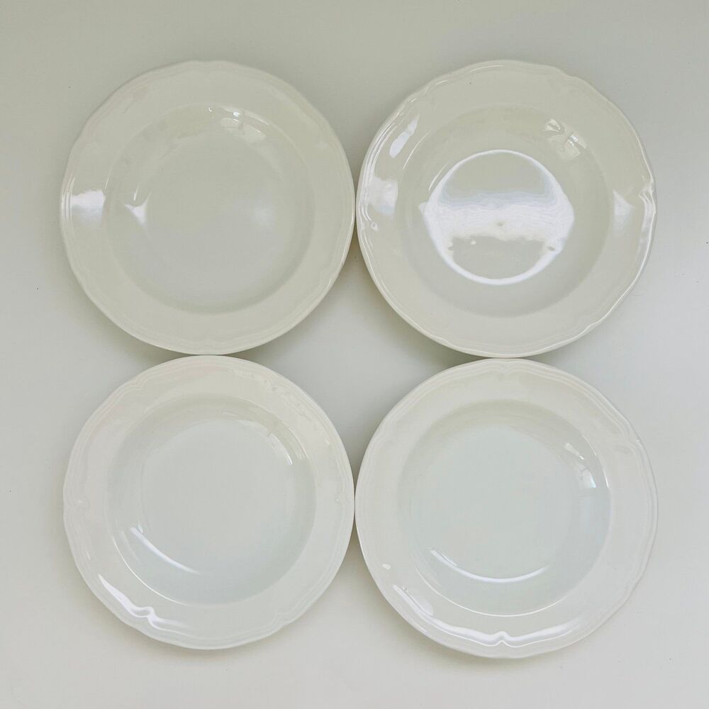 QUADRIFOGLIO Ceramic Raised Edges Decorative Rim Soup Pasta Bowl, Set of 4